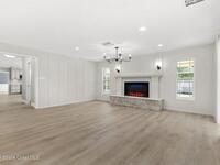 517 N River Oaks Drive