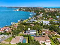 517 N River Oaks Drive