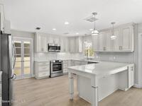 517 N River Oaks Drive