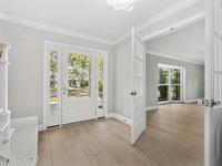 517 N River Oaks Drive