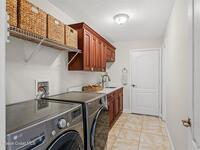 1807 Auburn Lakes Drive