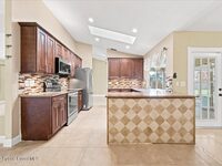 813 Emerald Way