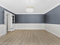 517 N River Oaks Drive