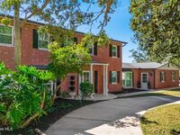 517 N River Oaks Drive